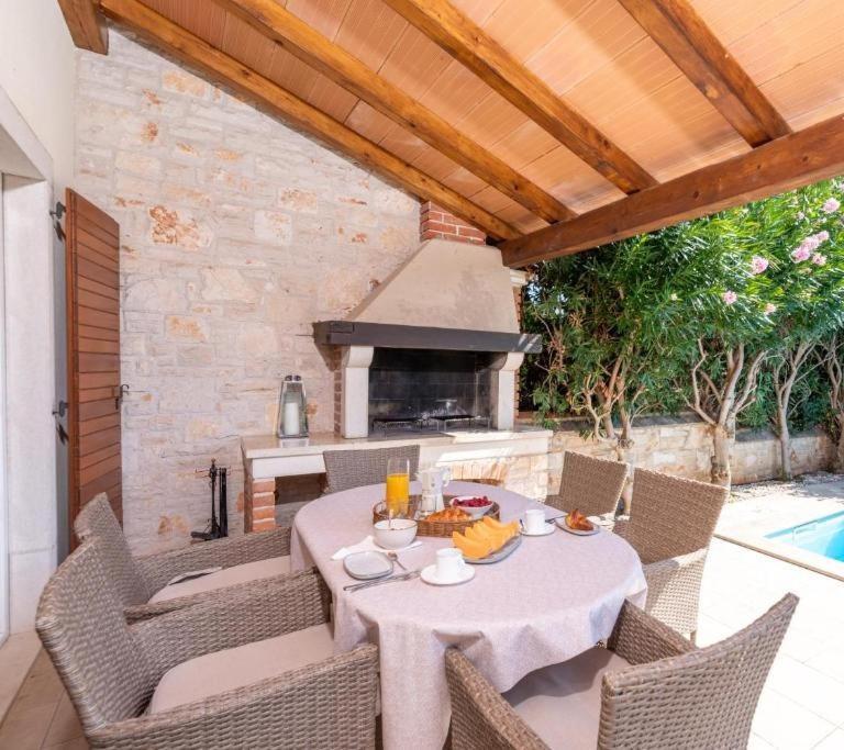 Villa Mia Lea Tar-Vabriga Exterior foto